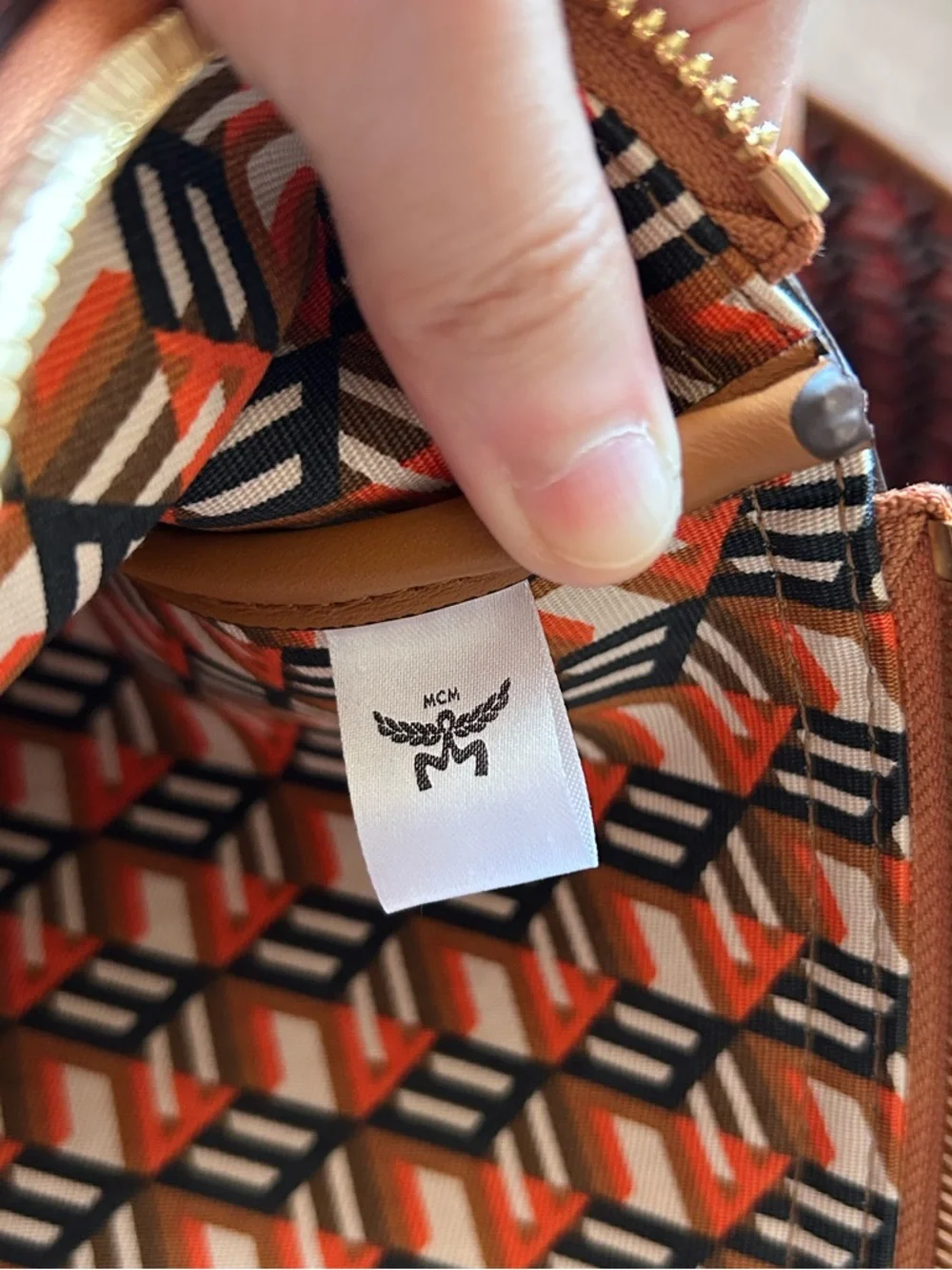 NWT MCM Reversible Liz Shopper Tote in Visetos Cognac Sz Large - Picture 13 of 16